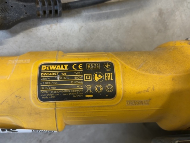 1499665-3 Elverktyg 2 st – vinkelslip/ Plåtnibbler - DeWalt DWE4057