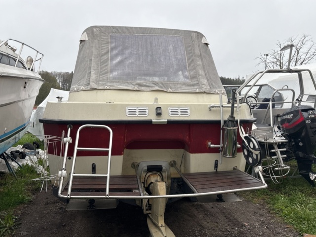 1143481-8 Flipper 700 Boat -79 incl trailer Volvo Penta