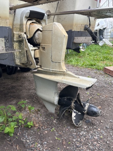 1143481-41 Flipper 700 Boat -79 incl trailer Volvo Penta