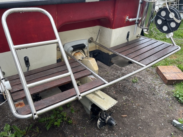 1143481-44 Flipper 700 Boat -79 incl trailer Volvo Penta