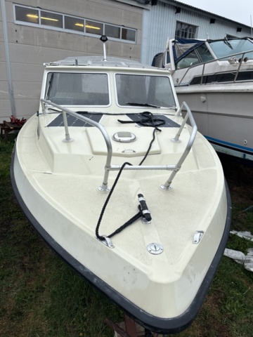 1143481-49 Flipper 700 Boat -79 incl trailer Volvo Penta