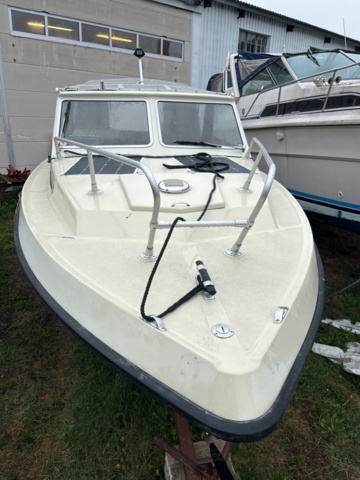 1143481-50 Flipper 700 Boat -79 incl trailer Volvo Penta
