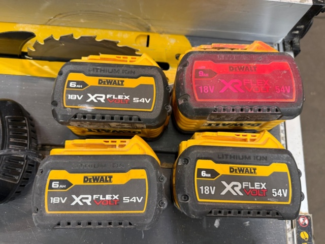 1526719-14 Table saw Dewalt