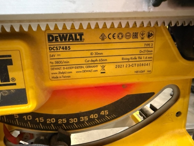 1526719-11 Table saw Dewalt
