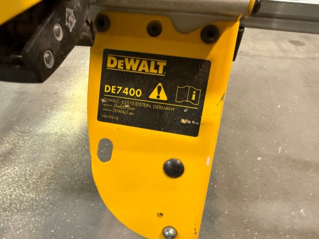1526719-12 Table saw Dewalt