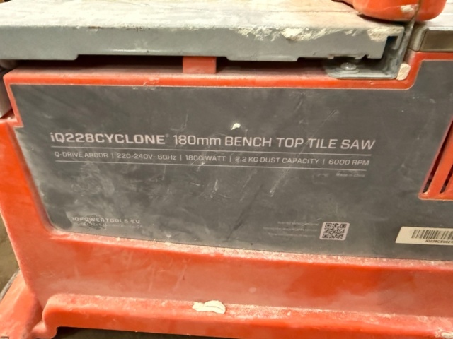 1526720-8 Kakelskärare IQ Power Tools