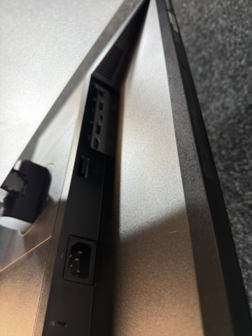 1515935-3 Skärm - HP E24 G4