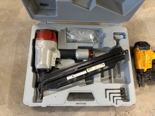 1499694-2 Tryckluftsdrivna spikpistoler - Meec & Bostitch