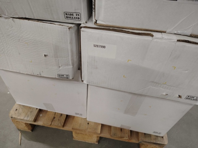 1527308-10 Lot of solar panel accessories