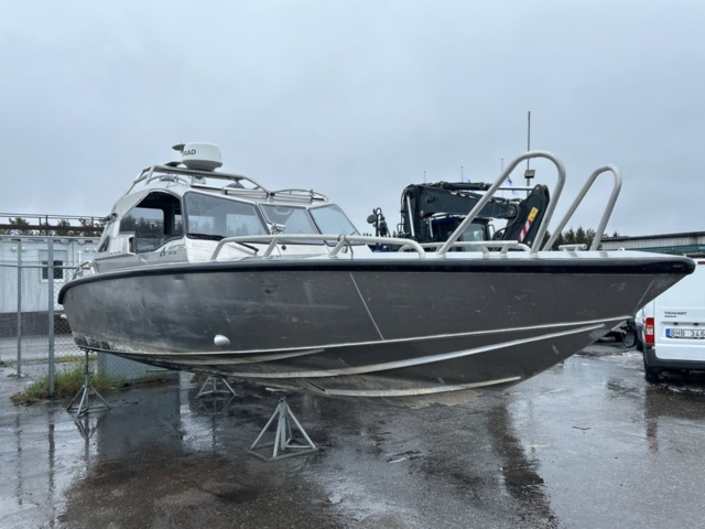 1504173-4 Motorboat Anytec 747 Cab, Yamaha F350 engine -2015