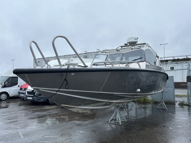 1504173-1 Motorboat Anytec 747 Cab, Yamaha F350 engine -2015
