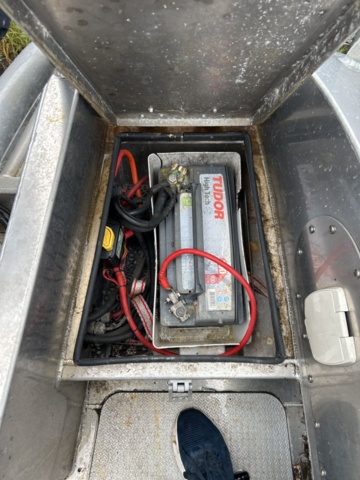 1504173-47 Motorboat Anytec 747 Cab, Yamaha F350 engine -2015