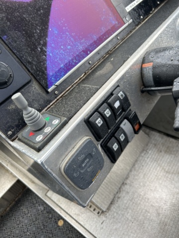 1504173-32 Motorboat Anytec 747 Cab, Yamaha F350 engine -2015