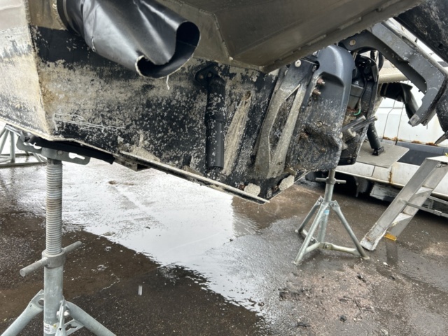 1504173-69 Motorboat Anytec 747 Cab, Yamaha F350 engine -2015