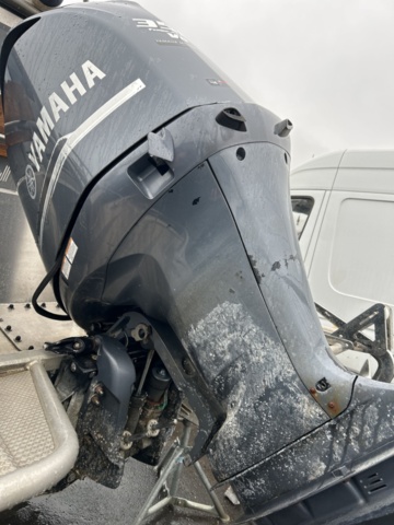 1504173-54 Motorboat Anytec 747 Cab, Yamaha F350 engine -2015