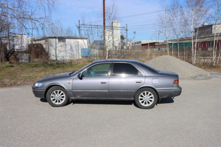 1527363-2 Toyota Camry 2.2 Automatic, 131hp, 1998