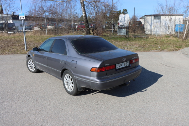 1527363-5 Toyota Camry 2.2 Automatic, 131hp, 1998