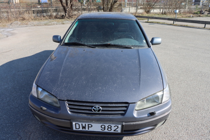 1527363-11 Toyota Camry 2.2 Automatic, 131hp, 1998