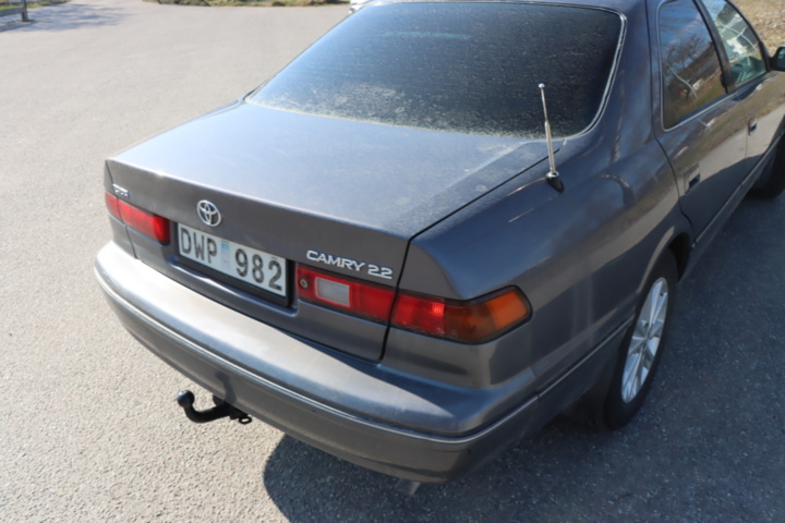 1527363-17 Toyota Camry 2.2 Automatic, 131hp, 1998