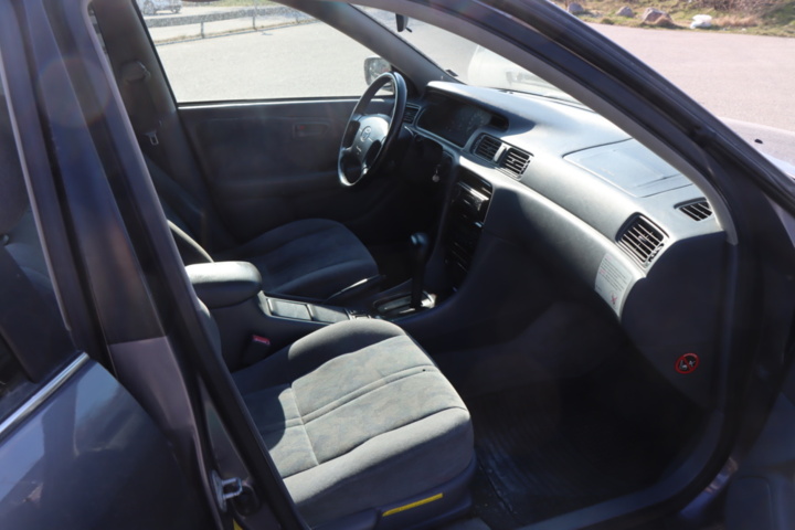 1527363-37 Toyota Camry 2.2 Automatic, 131hp, 1998