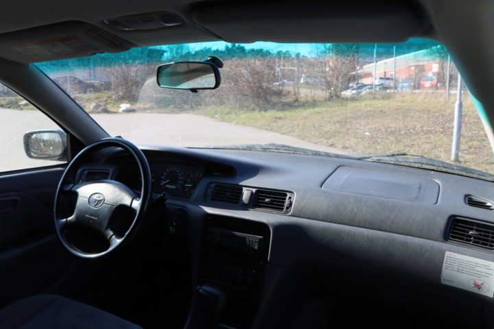 1527363-41 Toyota Camry 2.2 Automatic, 131hp, 1998