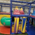 1458292-12 Play castle / play set for children