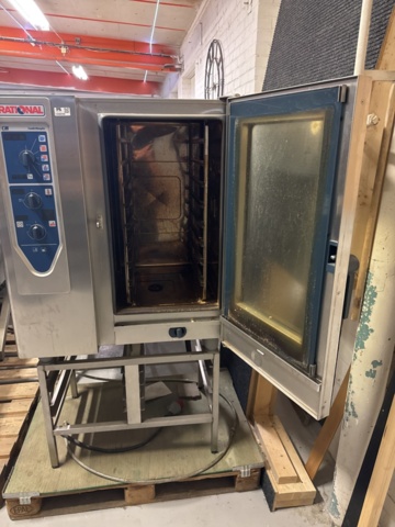 1458296-3 Combi oven with base rack - Rational CM 101