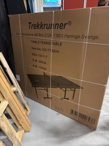 1458356-1 Ping pong table - Trekkrunner CD-TT302A (New in box)