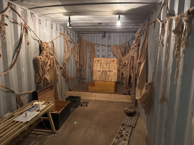 1458358-6 Escape Room container 20 feet