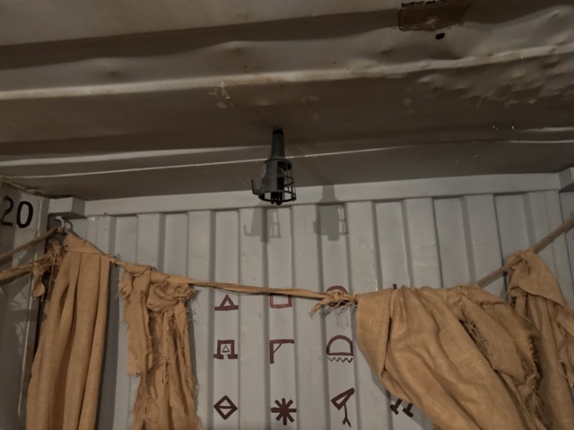 1458358-11 Escape Room container 20 feet