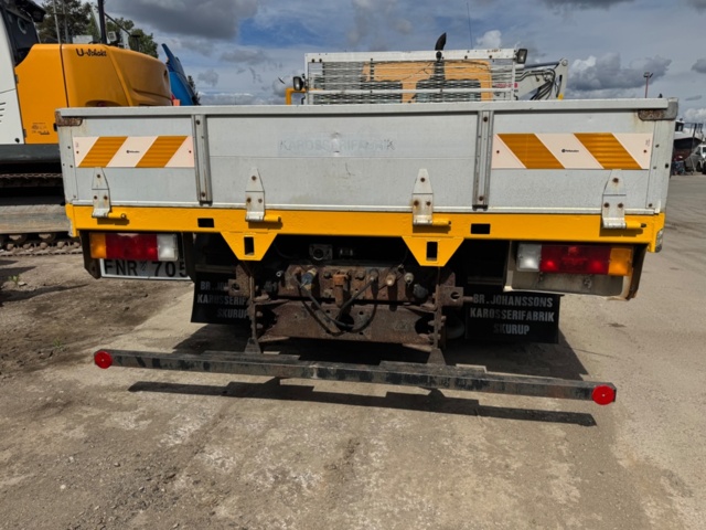 1405784-7 Flakbil Volvo FL 612
