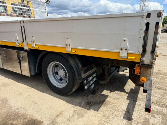 1405784-11 Flakbil Volvo FL 612