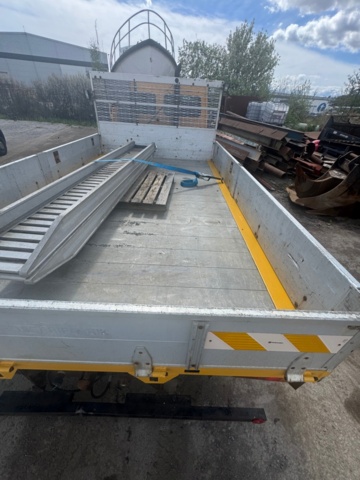 1405784-19 Flakbil Volvo FL 612