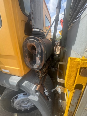 1405784-25 Flakbil Volvo FL 612