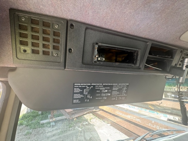 1405784-26 Flakbil Volvo FL 612