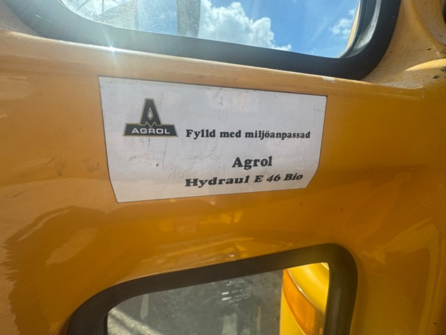 1405784-38 Flakbil Volvo FL 612