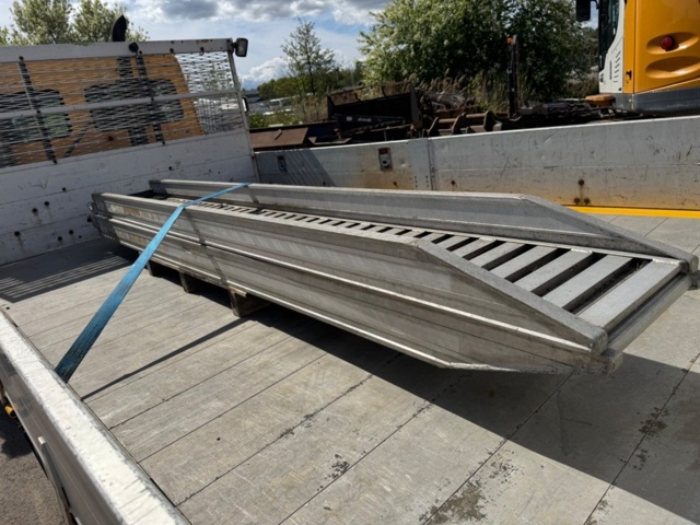 1405785-4 Aluminiumramper