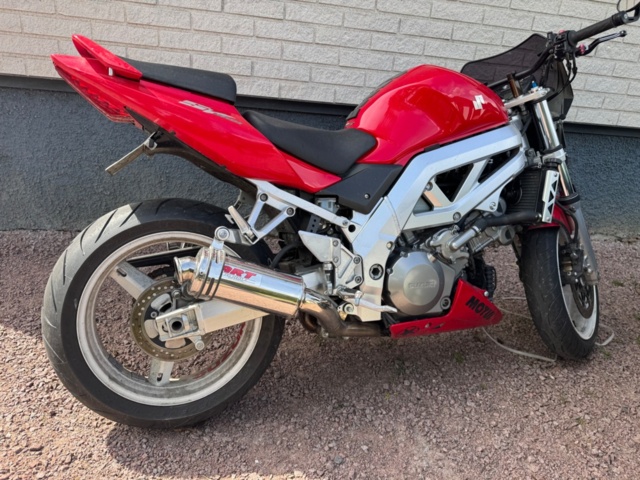 1405795-3 Suzuki Cycles SV1000 1.0 Manual, 120hp, 2004