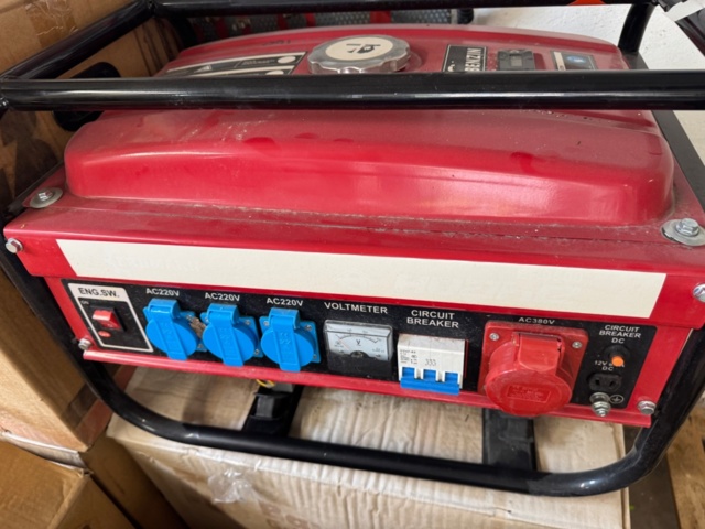 1405796-6 Gasoline generator / Power plant