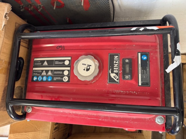 1405796-7 Gasoline generator / Power plant