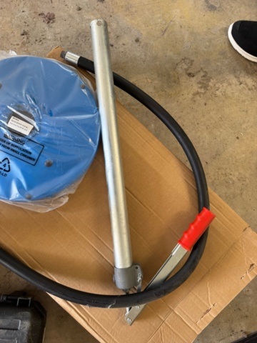 1405798-5 Smörjpump