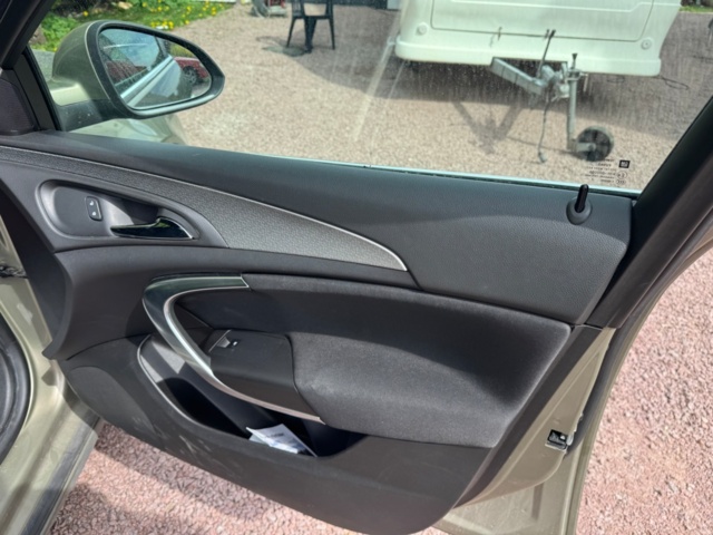 1405799-38 Opel Insignia 2.0 CDTI ecoFLEX Manual, 140hp, 2014