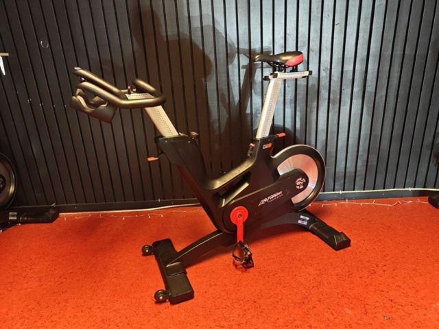 1484144-1 Spinning bike Life Fitness IC7