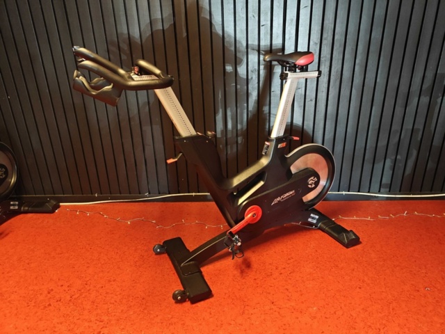 1484145-1 Spinningcykel Life Fitness IC7