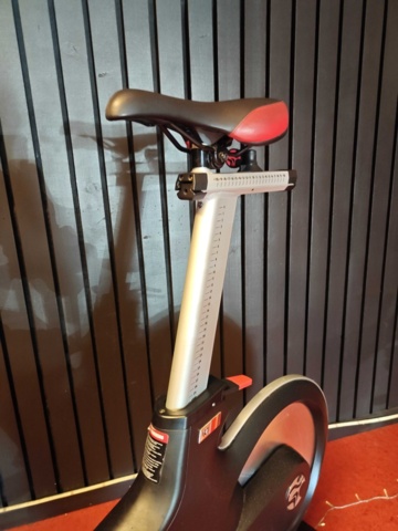 1484145-4 Spinningcykel Life Fitness IC7