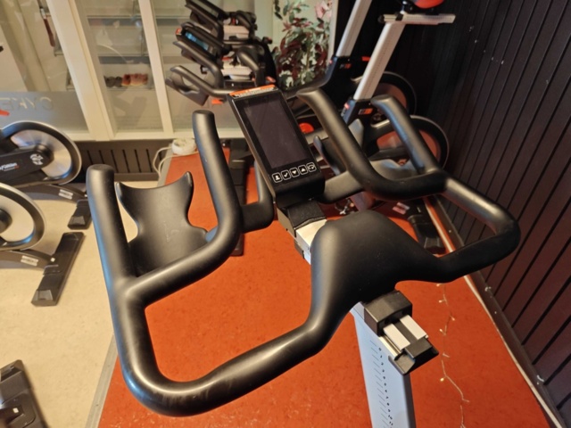 1484145-6 Spinningcykel Life Fitness IC7
