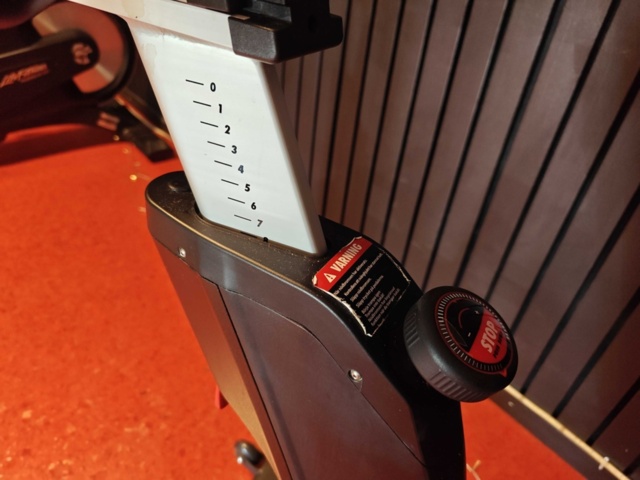 1484146-8 Spinningcykel Life Fitness IC7