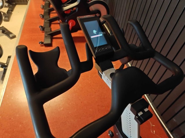 1484148-9 Spinningcykel Life Fitness IC7