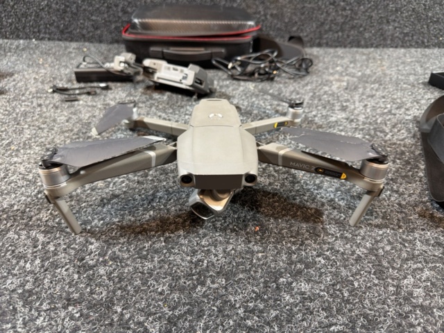 1515973-8 Drone with accessories - DJI Mavic 2 Pro