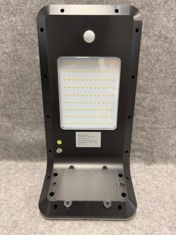 1464163-5 Soldriven LED-lampa för vägg eller stolpe 2st